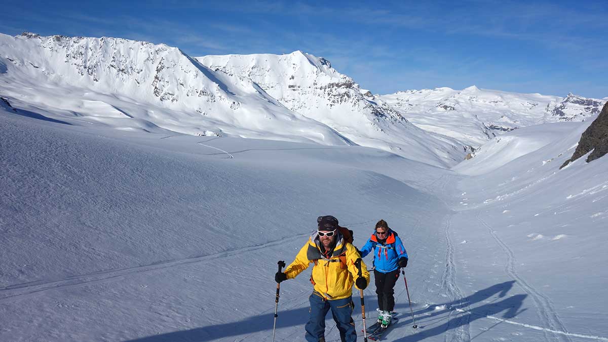 hors-piste-val-thorens-ski-de-randonee-maison-des-guides-et-de-la-montagne-tignes-val-d-isere